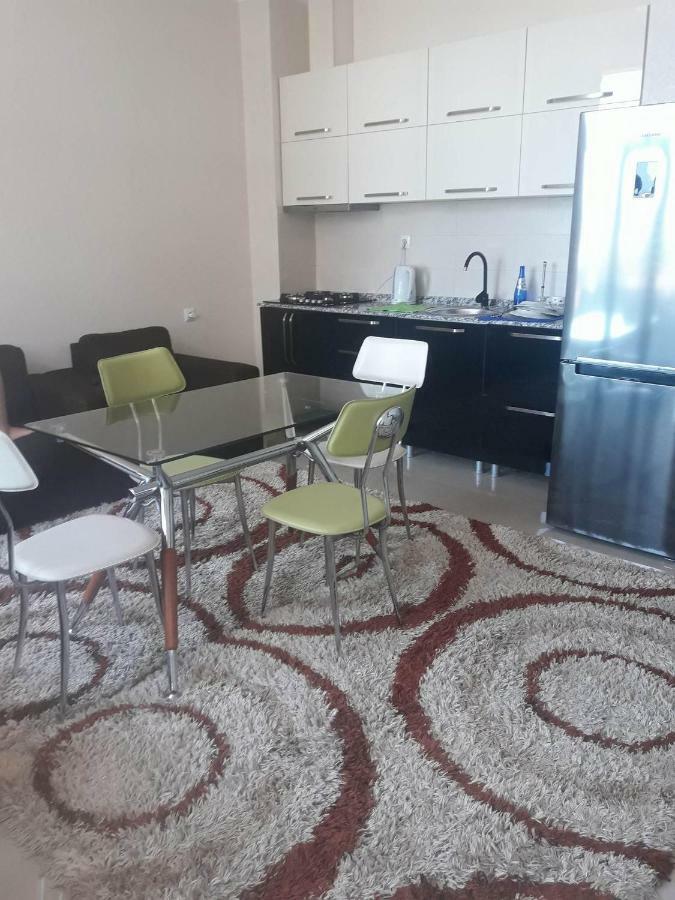 Apartament In The Centre Batumi Kültér fotó