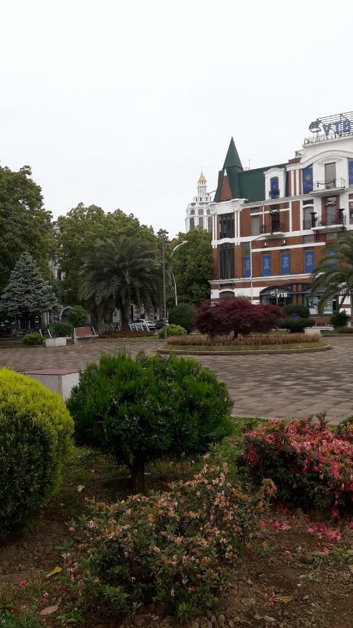 Apartament In The Centre Batumi Kültér fotó